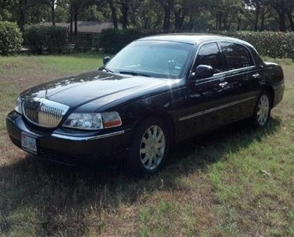 Limousines and Sedans for Airport TRansfers for Executives